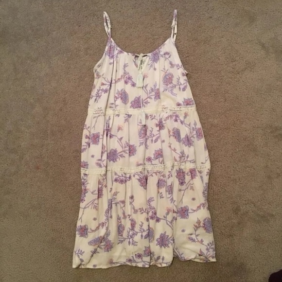 2 dresses - Picture 2 of 2